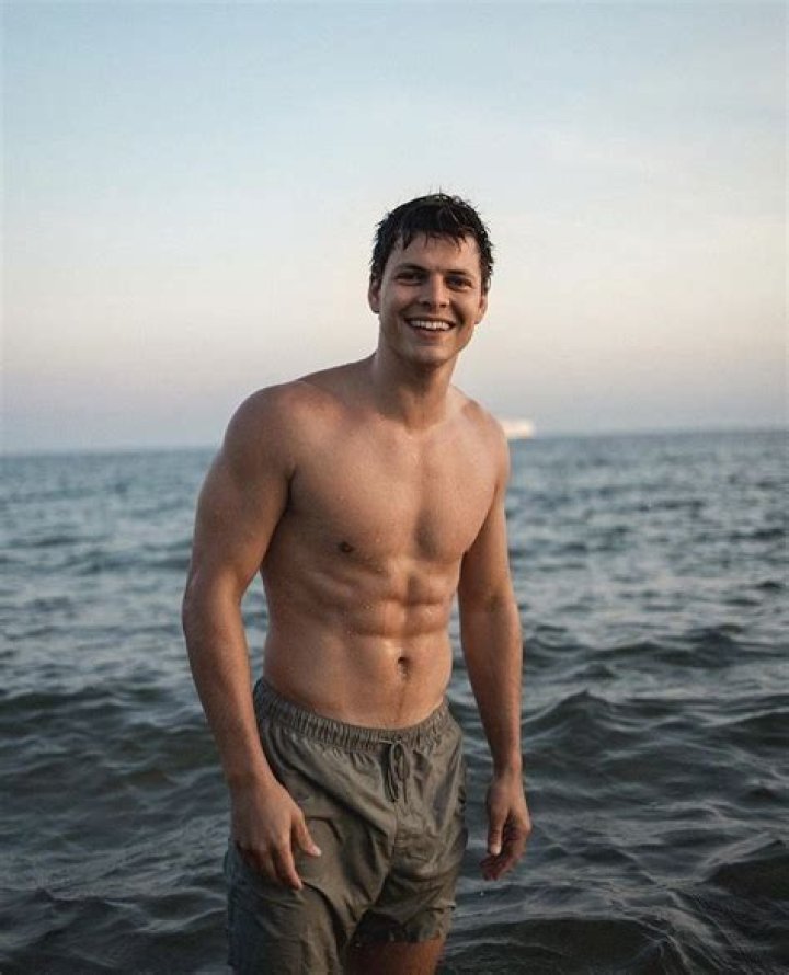 Alex H&oslash;gh Andersen Relationship: Exploring the Personal Life of the Talented Danish Actor