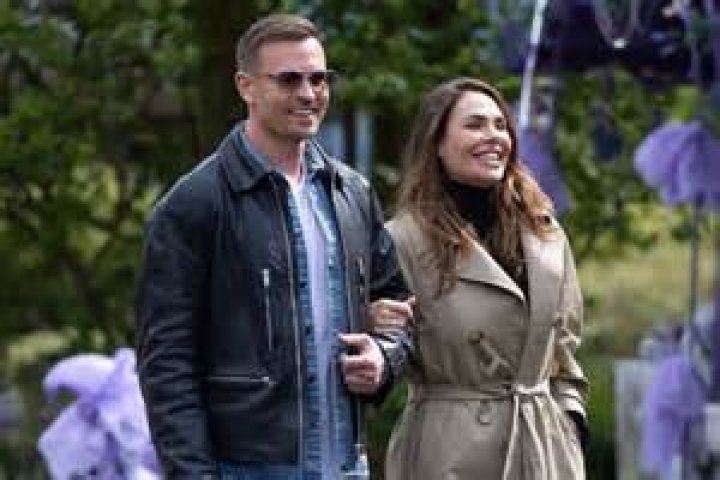 Bastian Muller & Ilary Blasi: Latest News & Updates