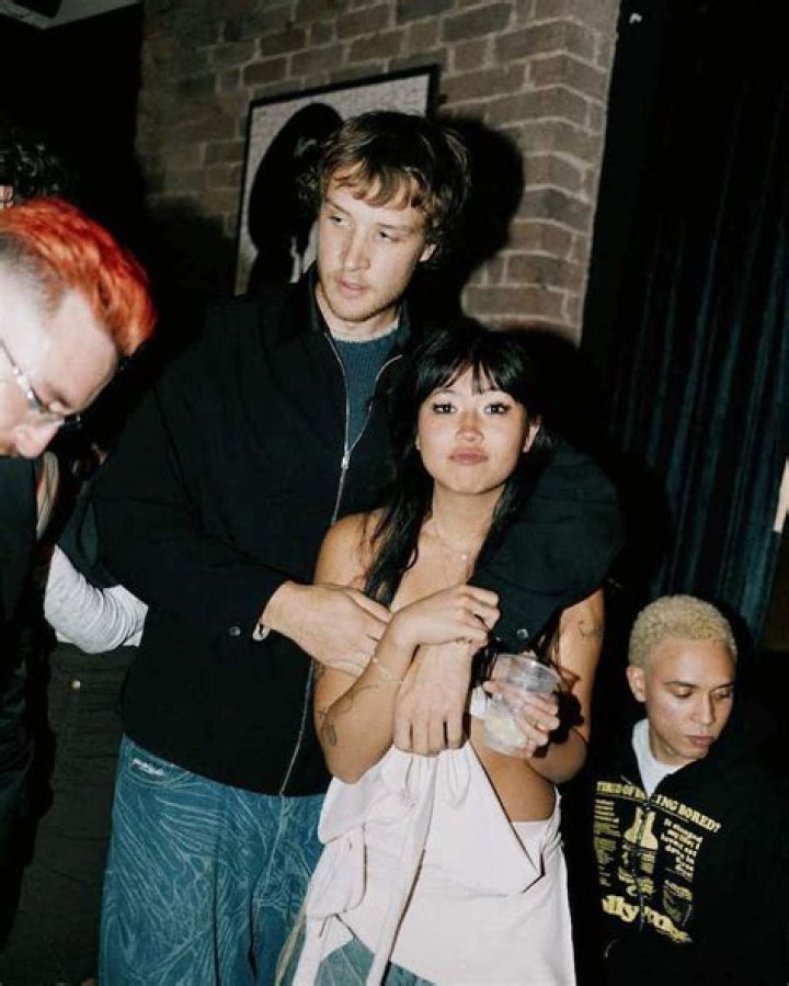 Beabadoobee Boyfriend: A Deep Dive Into Her Music, Life, and Relationships