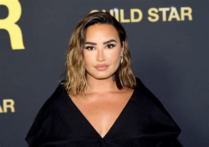 Demi Lovato Bald: The Journey of Strength, Resilience, and Self-Acceptance