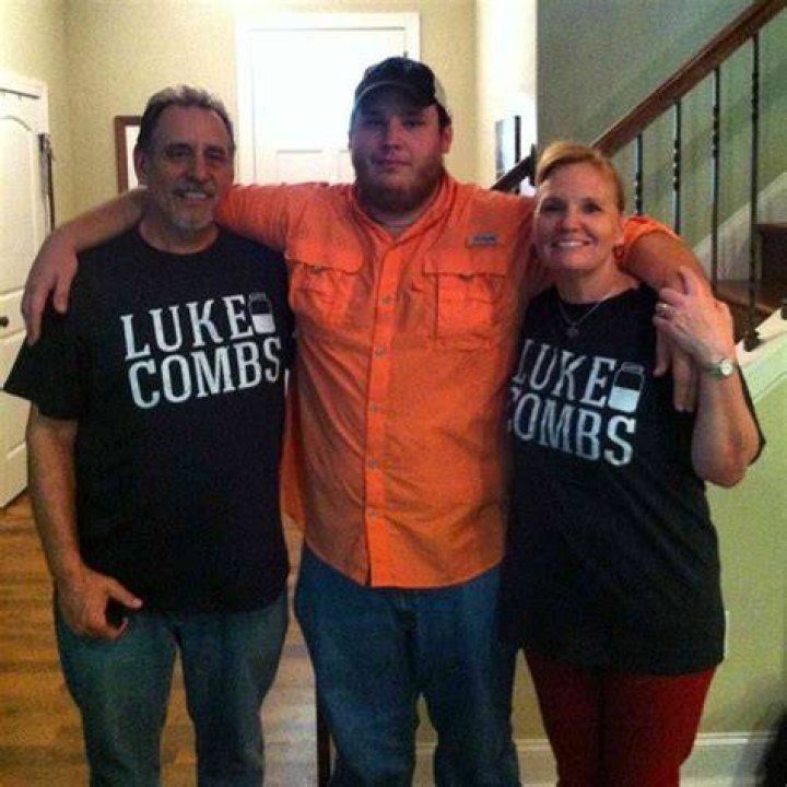 Did Luke Combs Have an Older Brother? Details Revealed