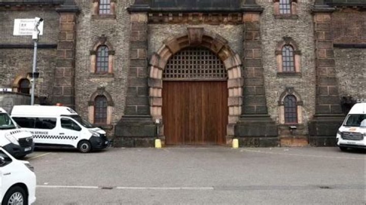 Full Wandsworth HMP Guard Video - Exclusive Footage