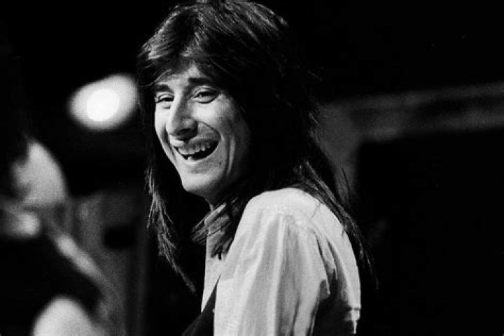 Iconic Steve Perry: Best Songs & Albums