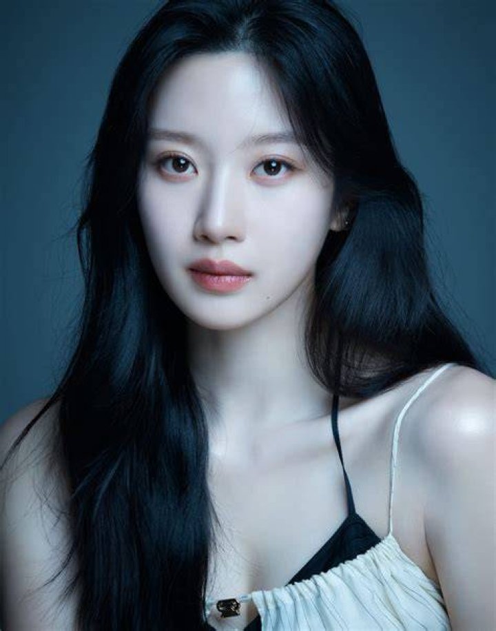 Is Moon Ga Young Dating Someone? Latest News