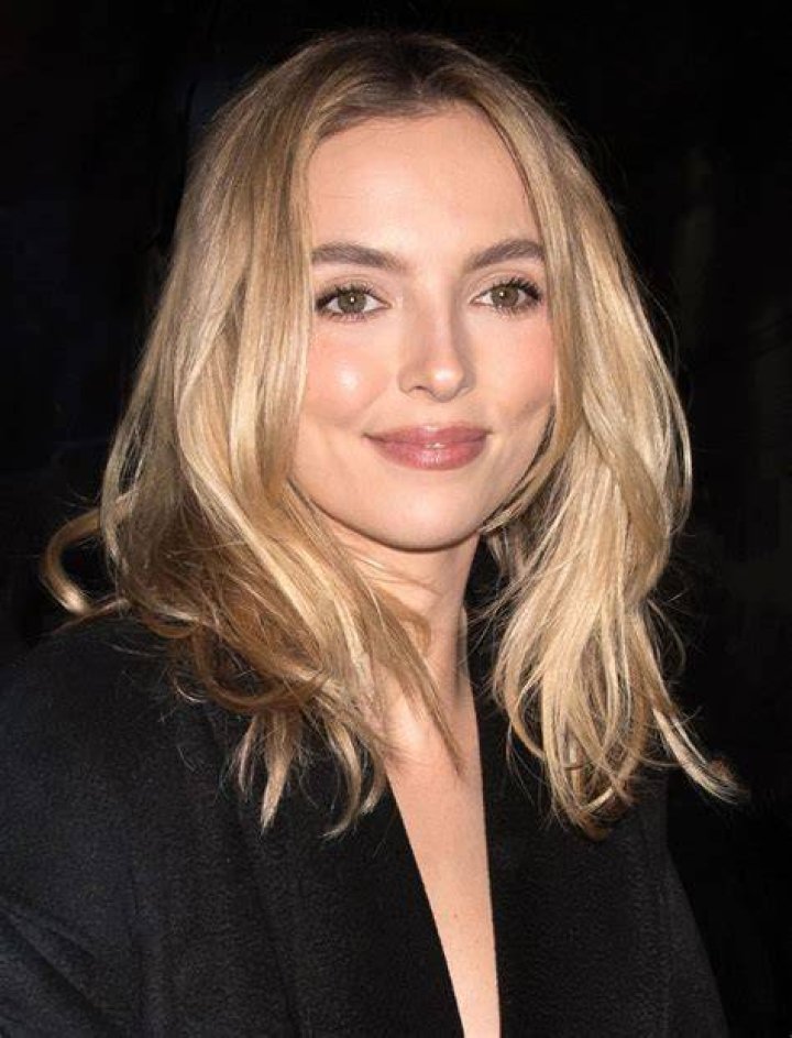 Jodi Comer Bikini: A Comprehensive Look at the Star's Style and Journey