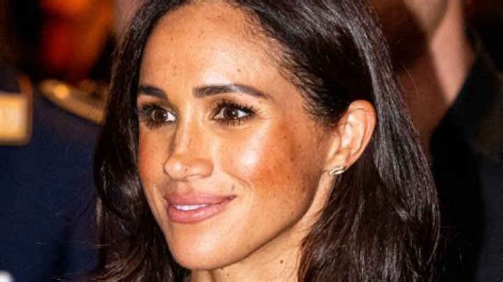 Meghan Markle No Makeup: The Natural Beauty Secrets Behind Her Radiant Glow