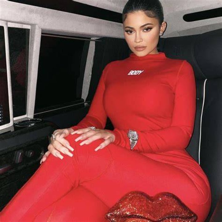 Raven Tracy Body Real: Photos & Facts