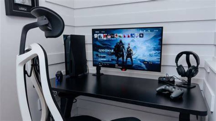 Small Apartment Gaming Setup: Maximize Your Space for Ultimate Gaming Experience