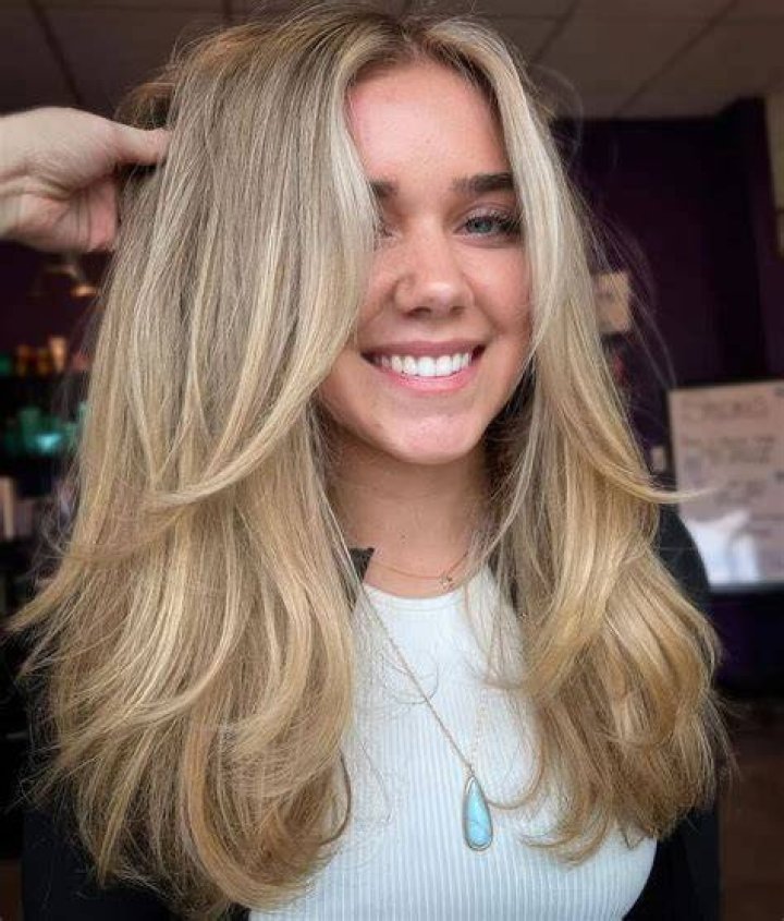 Stunning Long Hair Styles Framing Your Face!